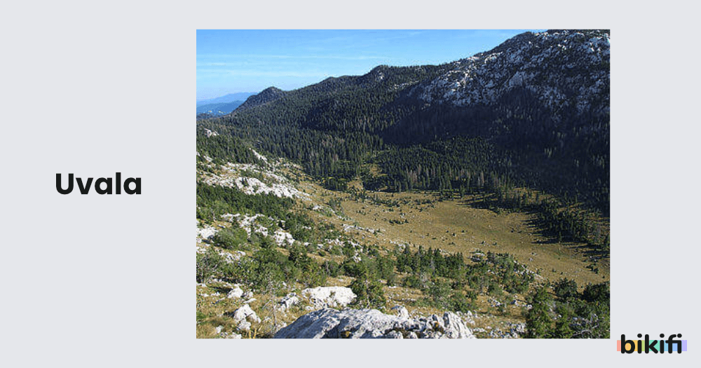 Karstik Aşınım Şekillerinden uvala şeklinin görüntüsü